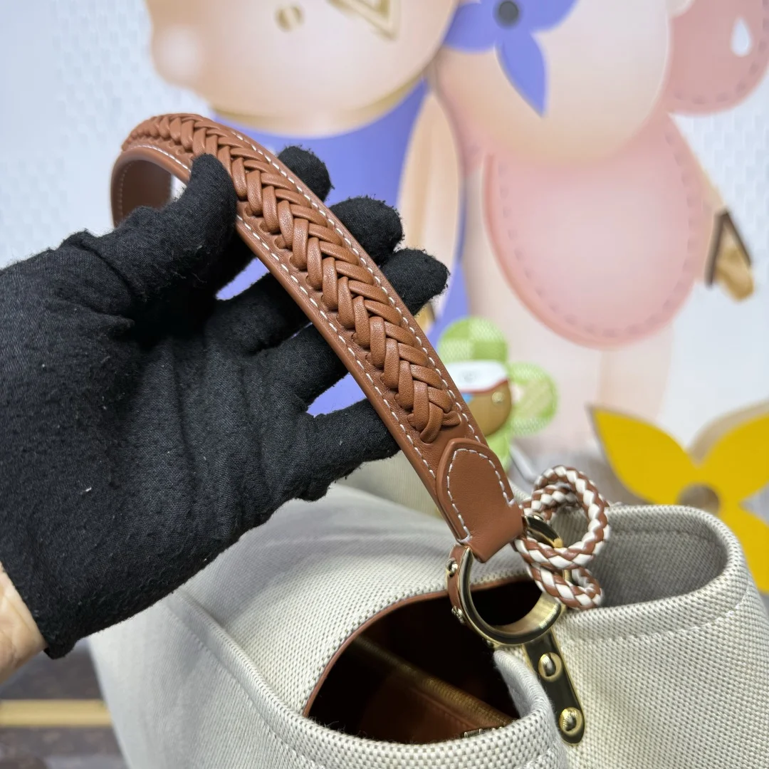 Louis Vuitton Capucines Weekender Bag Tan Canvas product view 2