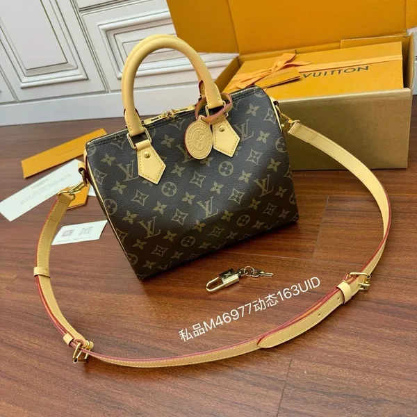 Louis Vuitton Speedy Bandoulière 25 Handbag in Monogram product photo
