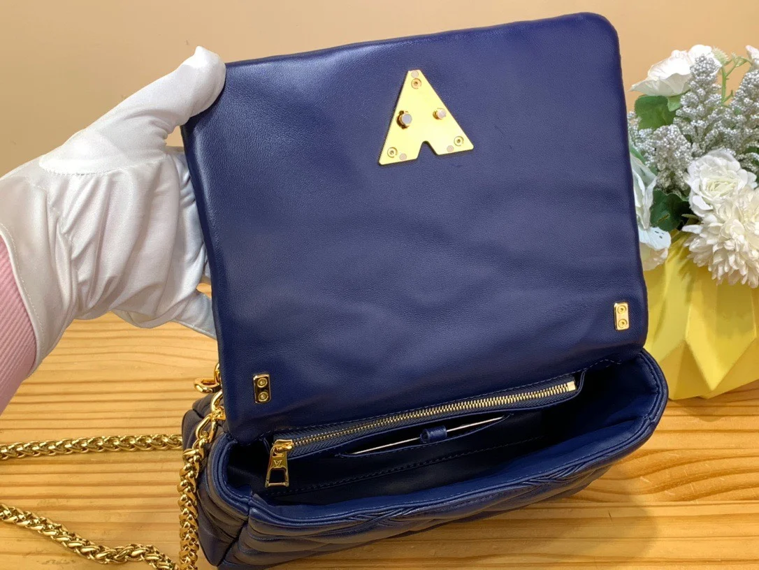 Louis Vuitton Go-14 Handbags Dark Blue 23 cm product view 5