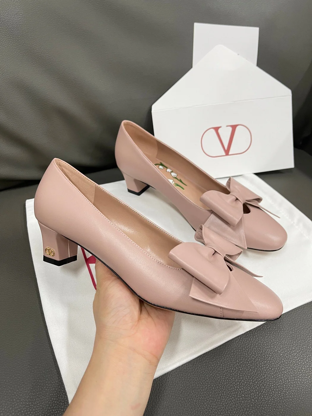 Valentino Women Pink Leather Bow Detail Flats product view 2