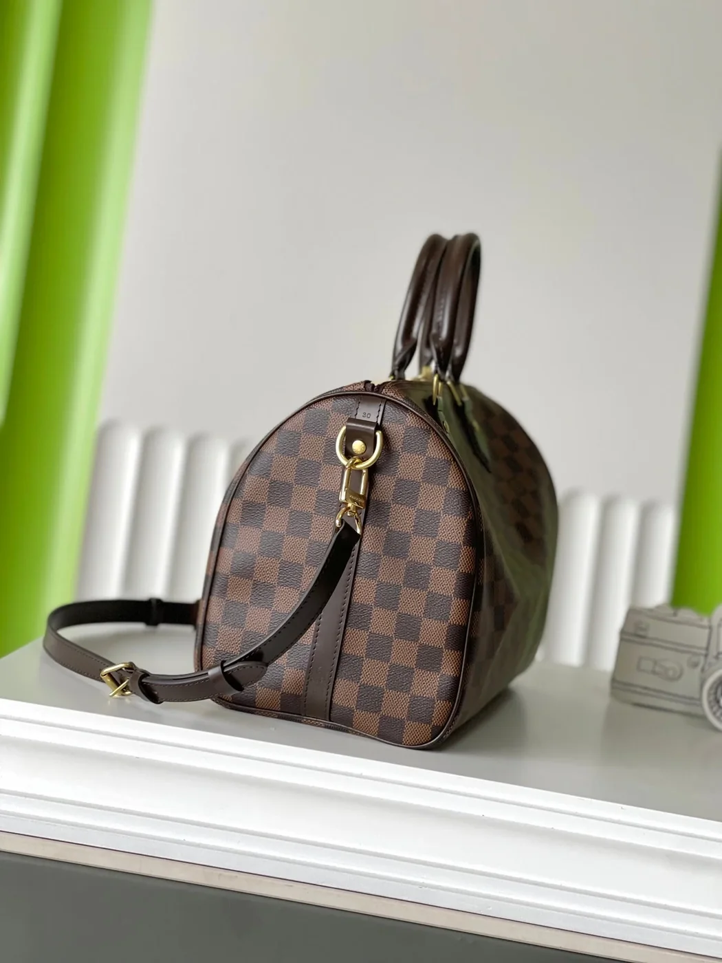 Louis Vuitton Speedy BANDOLIÈRE 30 In Dark Brown Damier Ebene Canvas Gold Lock Bag product view 6