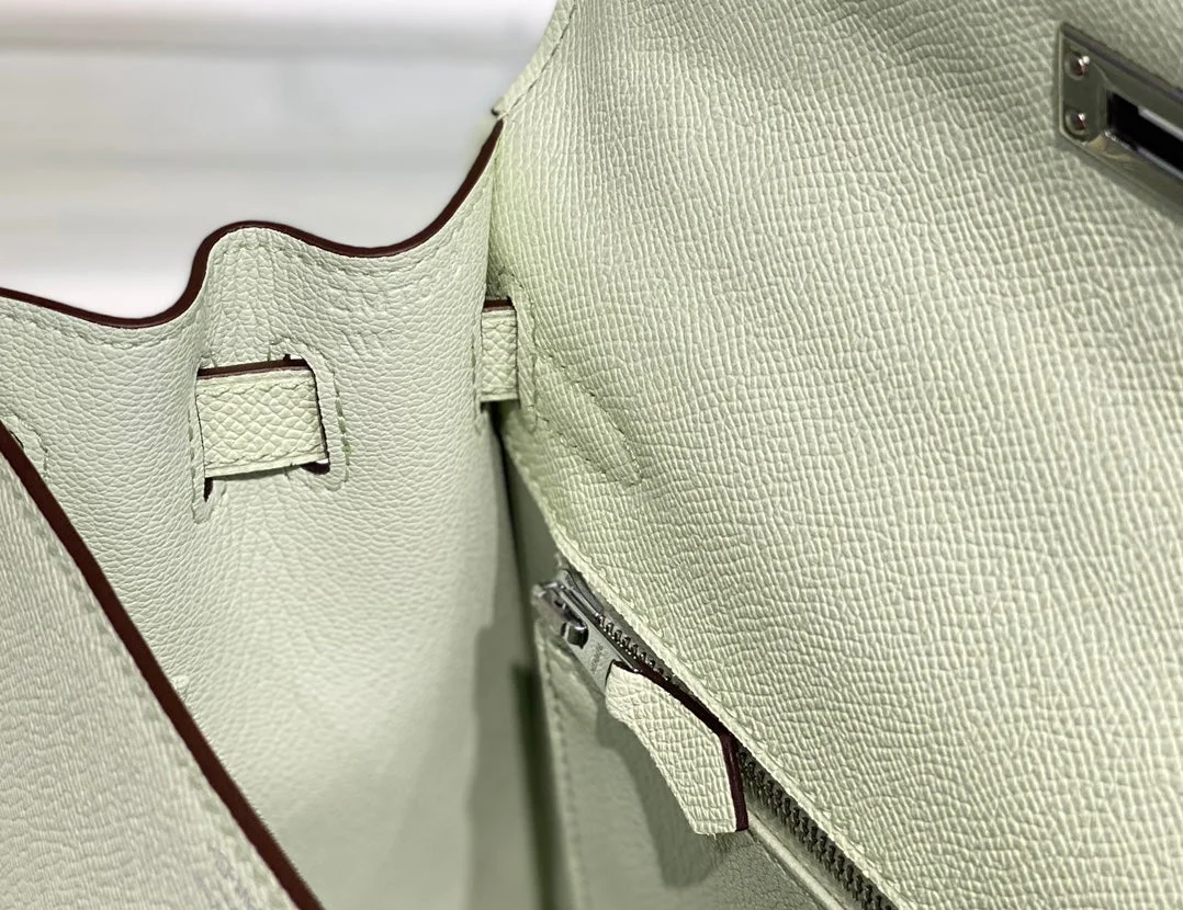 Hermès Kelly 28 cm In Vert Fizz Swift Silver Hardware Bag product view 7