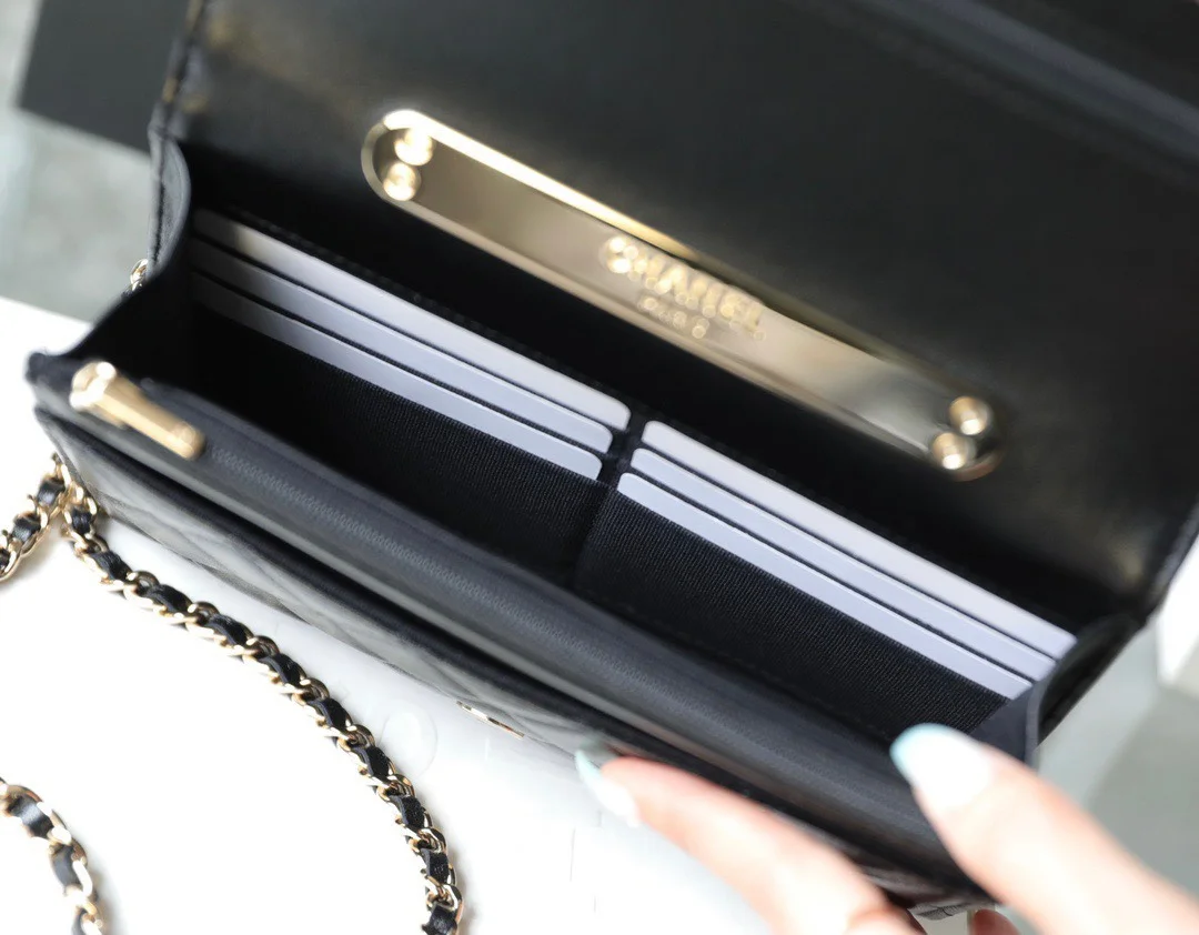 Chanel Woc Handbags Lock Silver Mix Handle Leather 19x12cm product view 6