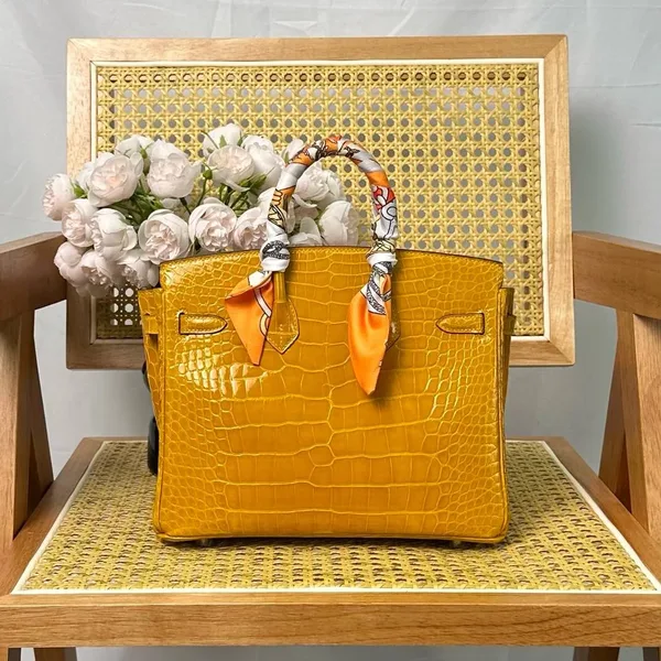 Hermès Birkin 25 cm Amber Yellow Crocodile Leather Silver Hardware Bag product view 2