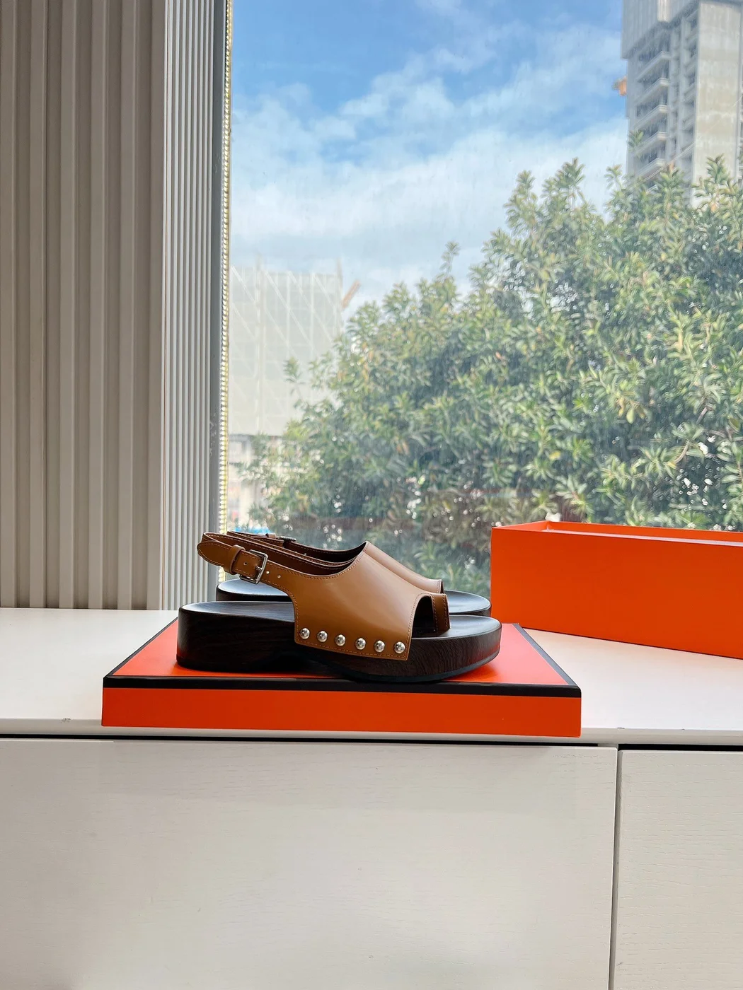 Hermès Women Brown Leather Slingback Sandals product view 2