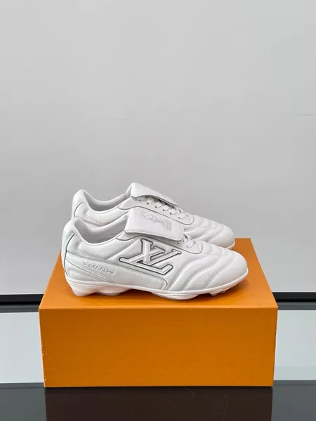 Louis Vuitton Men White Sneakers — Outlined LV Side Detail product photo