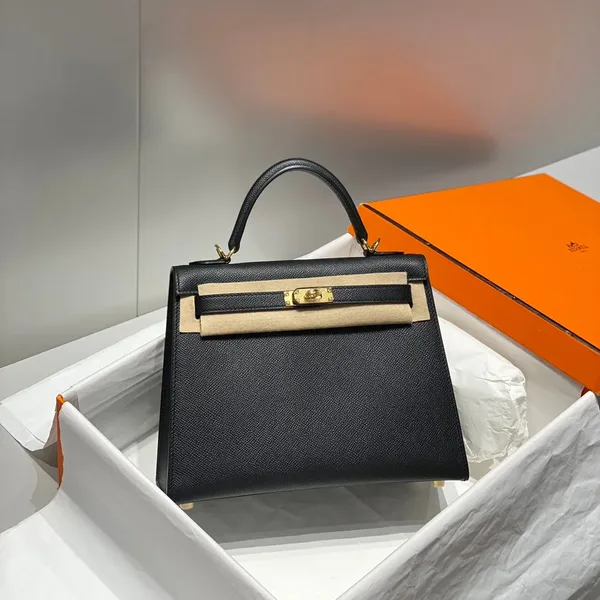 Hermès Kelly 25 Black Epsom Bag with Gold Hardware product photo