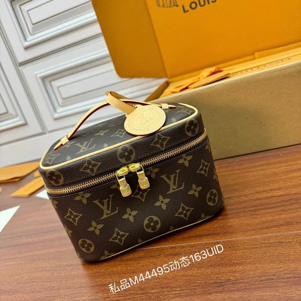Louis Vuitton Nice Mini toiletry Bag product photo