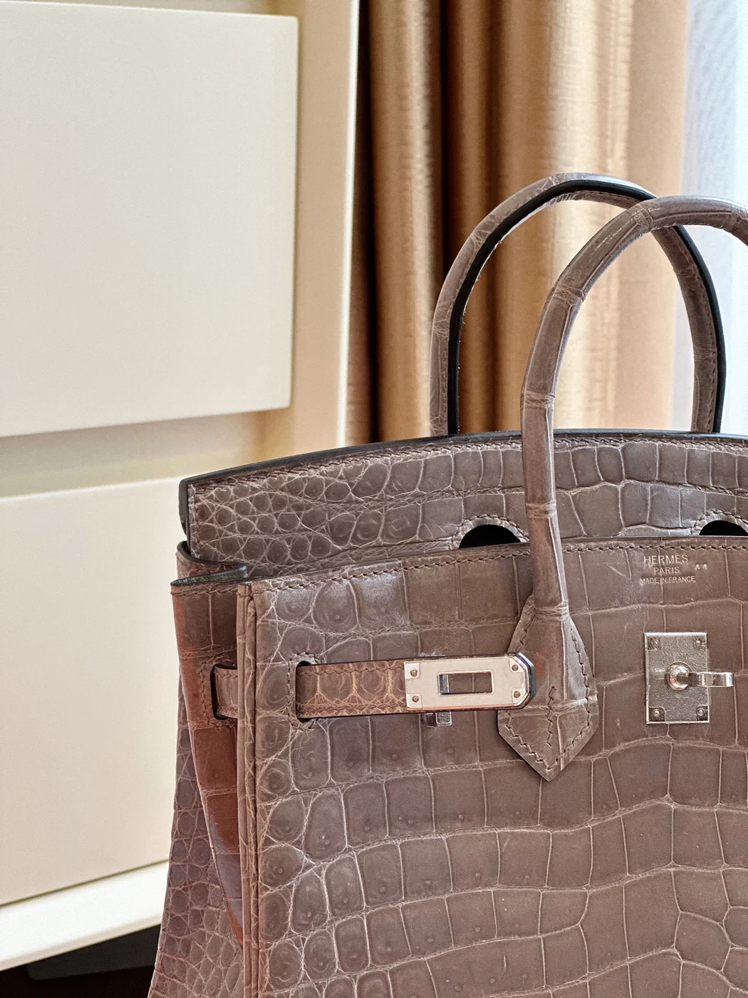Hermès Etoupe Birkin 25 Porosus Crocodile Leather Palladium Hardware Bag product view 3