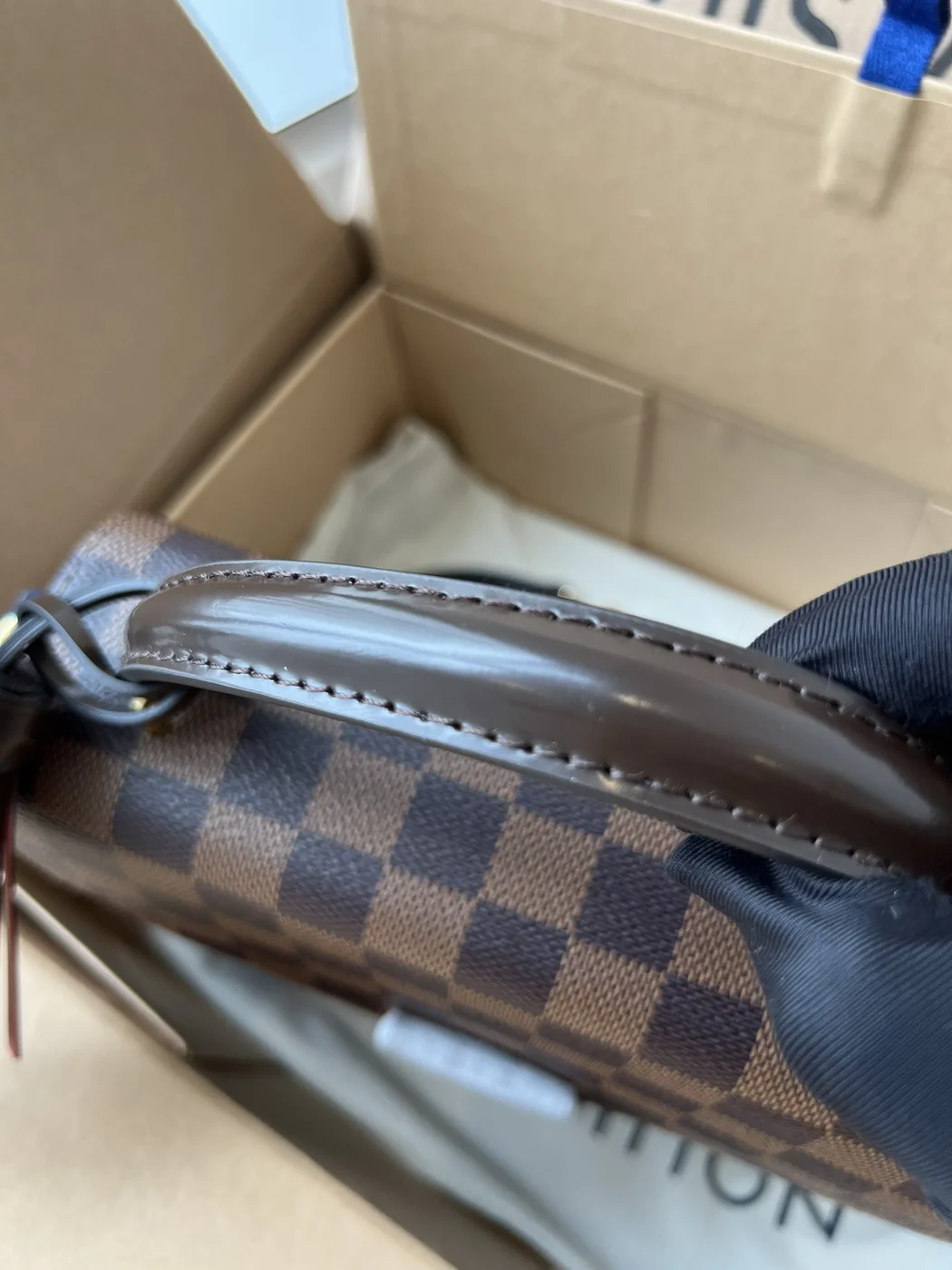 Louis Vuitton Croisette Brown Handbags 25.5 cm product view 6