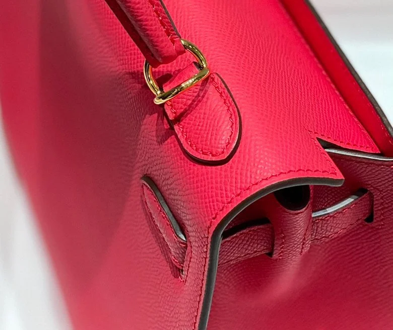 Hermès Kelly 25 cm In Rose Tyrien Epsom Gold Hardware Bag product view 4