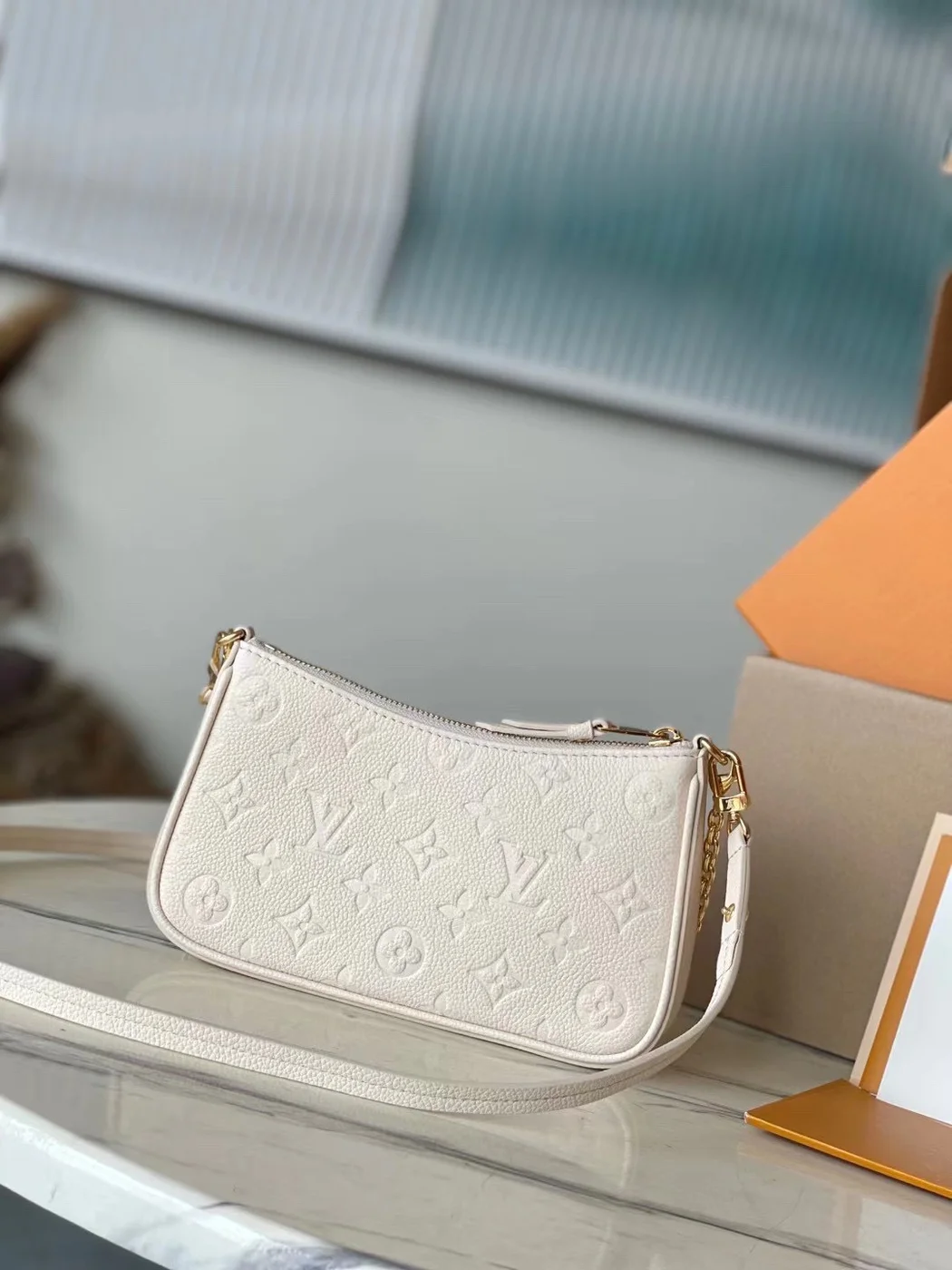 Louis Vuitton Easy Pouch On Strap Handbags White Milk 19× .5x3cm product view 8