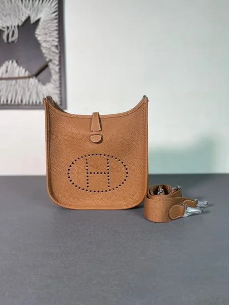 Hermès Evelyne III 29 Bag product photo