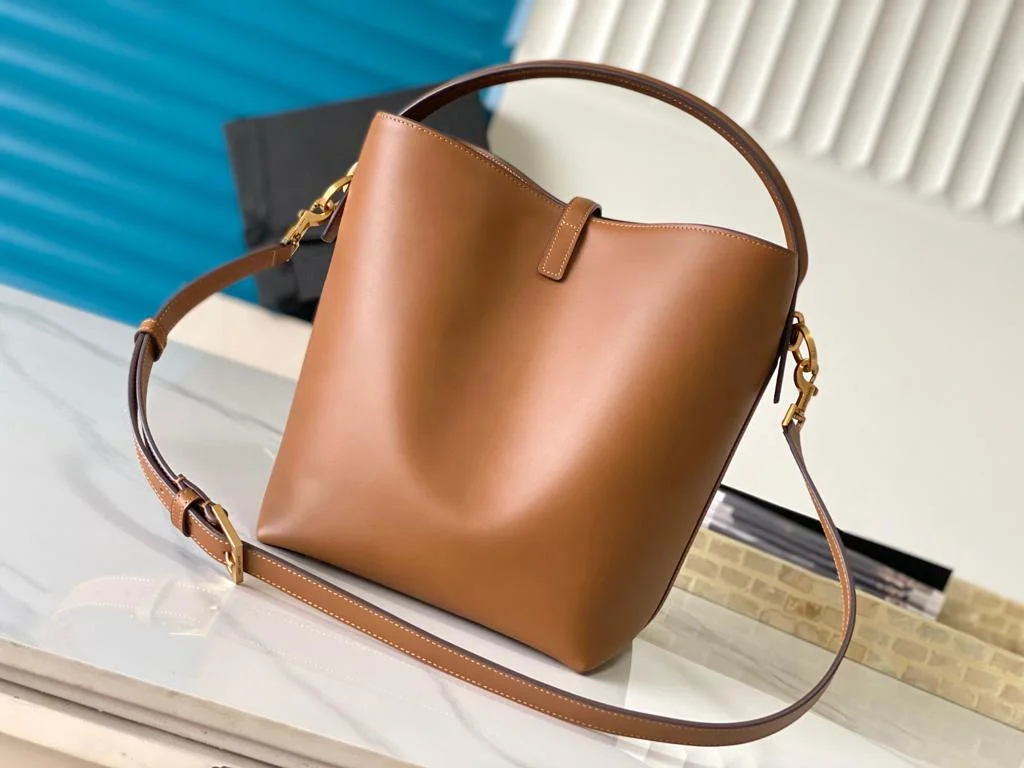 Saint Laurent Le Large Bucket Bag product view 9