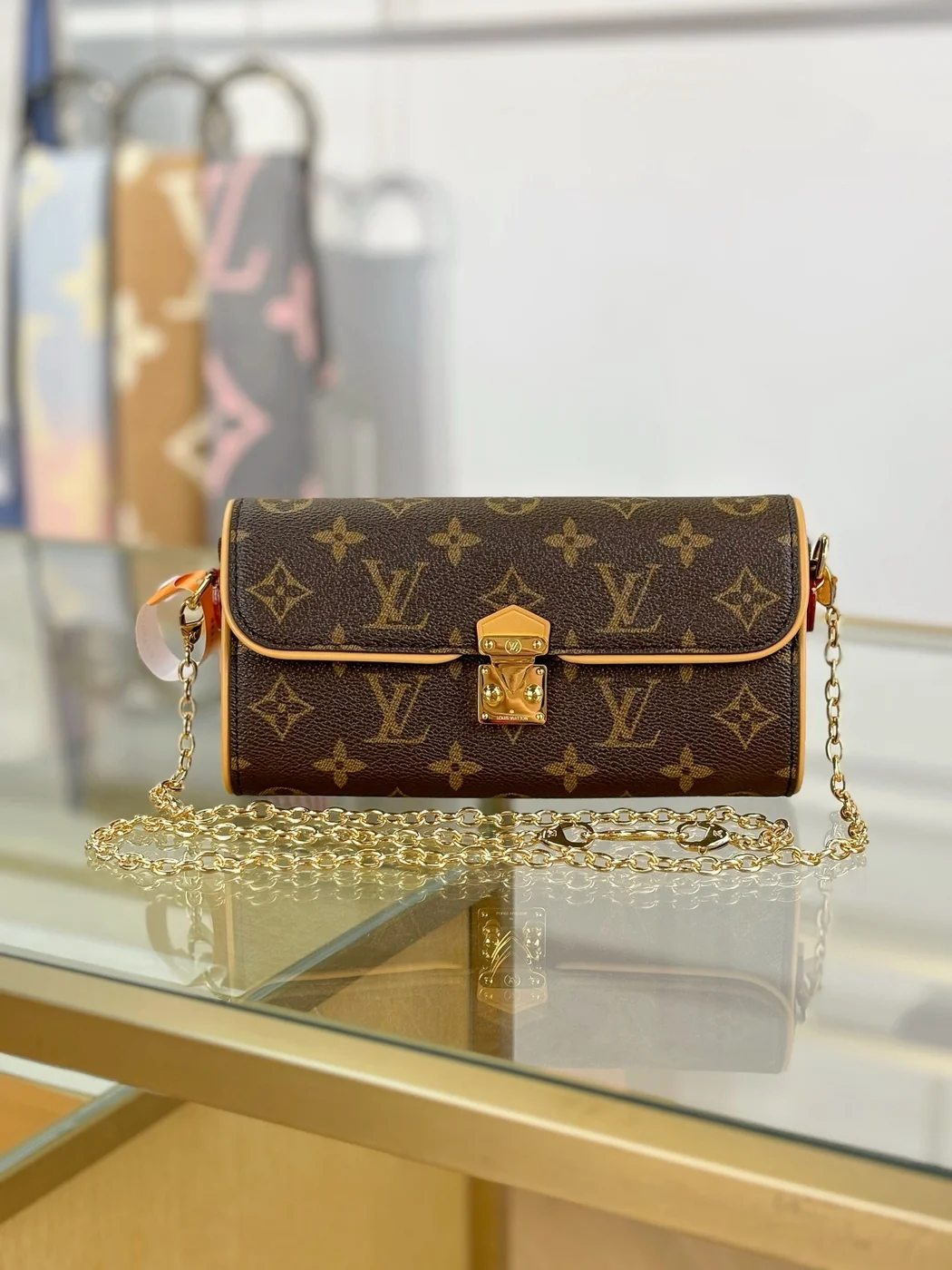 Louis Vuitton Monogram Pochette Camille in monogram canvas Bag product view 1