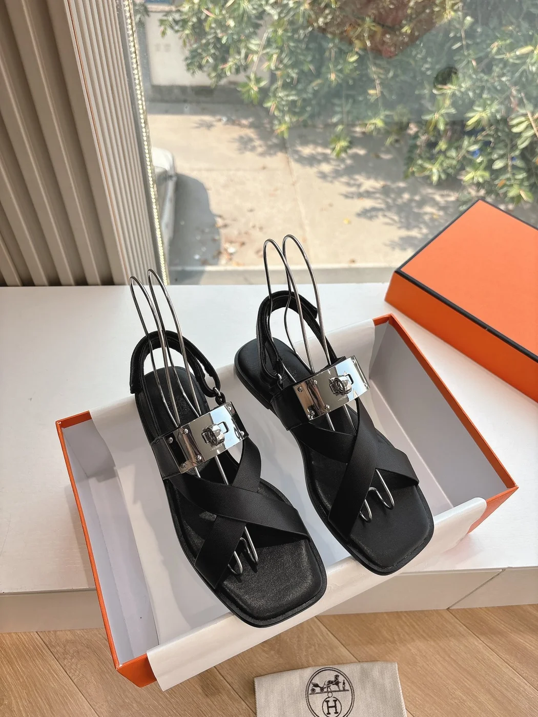 Hermès Women Black Leather Strappy Sandals — Buckle-Detail T-Strap product view 3