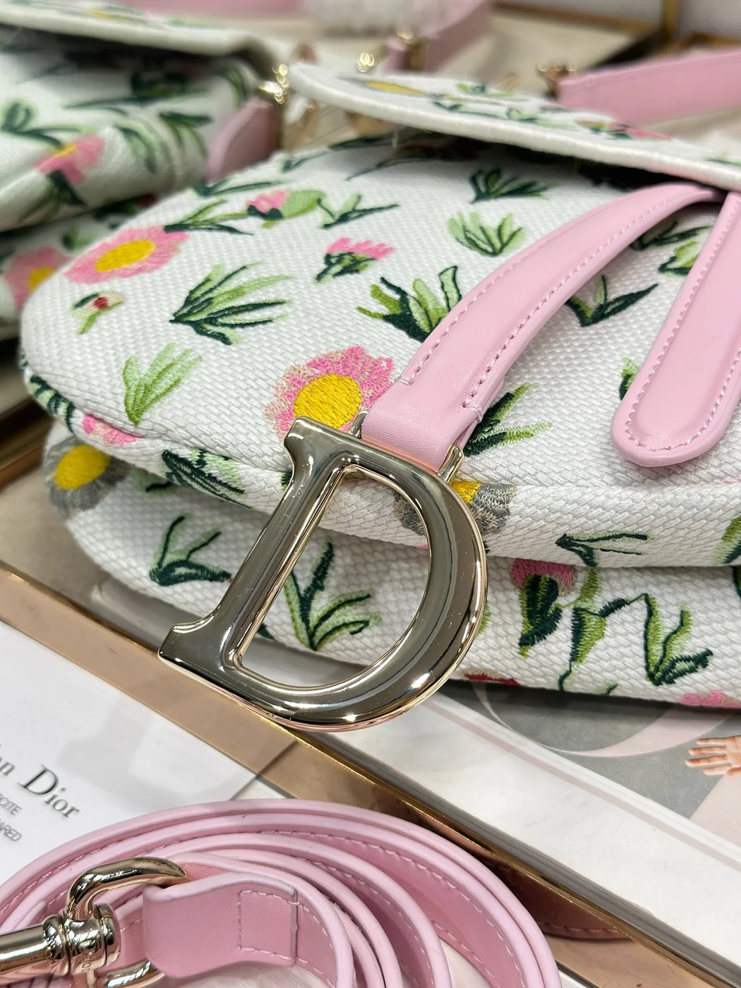 Dior Saddle Bag Multicolored Floral Embroidery Flowers product view 3