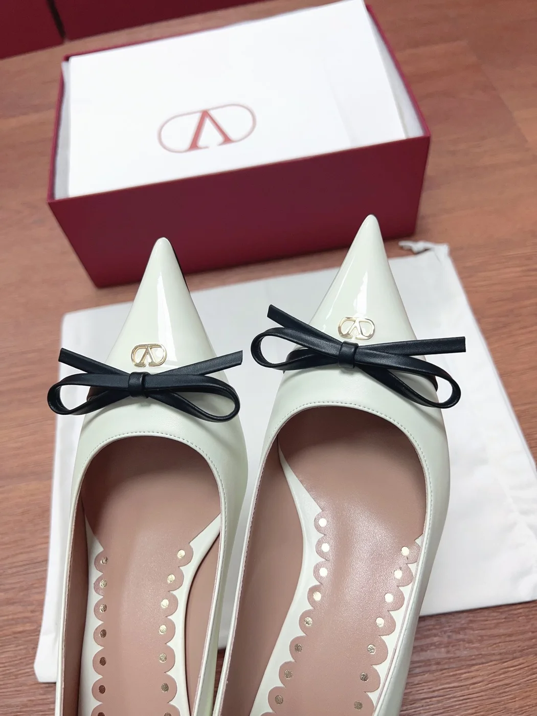 Valentino Women Ivory Leather Bow Accent Pumps product view 2