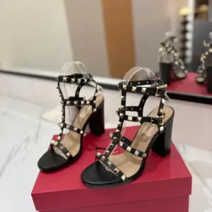 Valentino Rockstud block heel black product photo