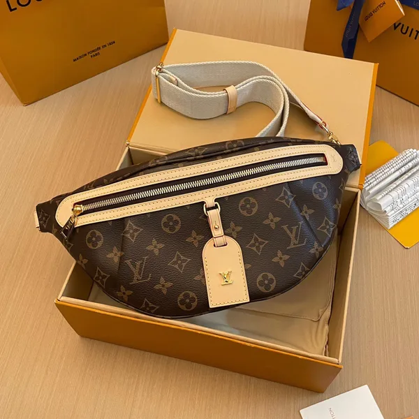 Louis Vuitton Bumbag Monogram Handbags 38x16x8cm product photo