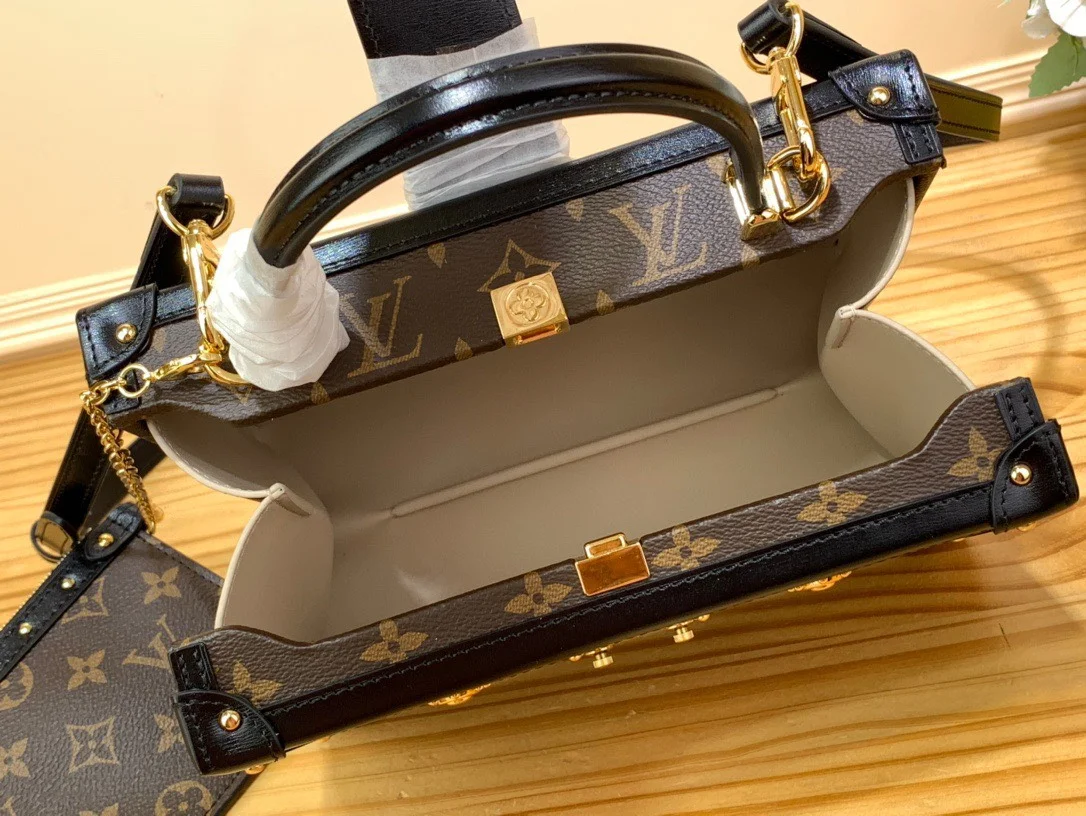 Louis Vuitton Petite Malle Louis Vuitton Monogram Pattern Handbags 24x16x13cm product view 5