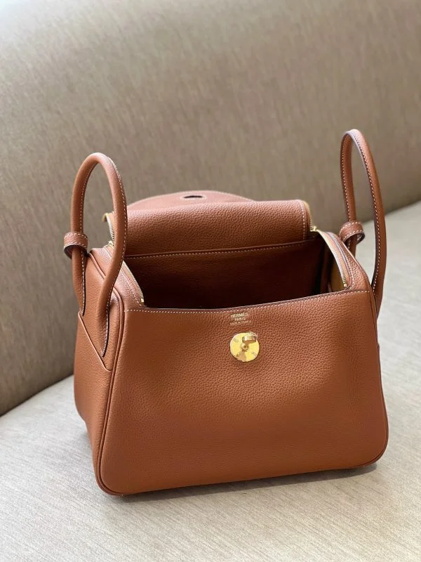 Hermès Lindy 26 Brown Gold Hardware Bag product view 4