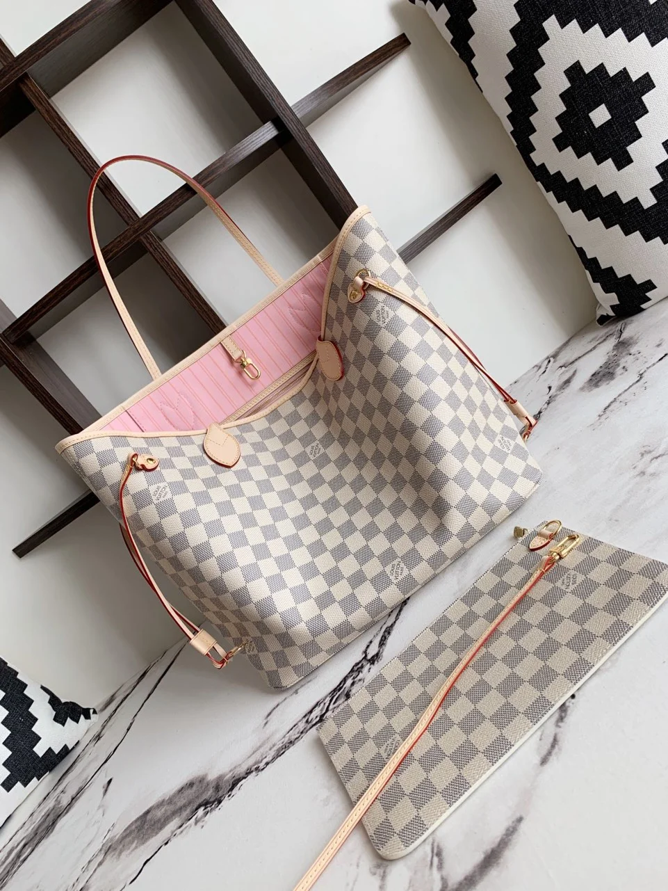 Louis Vuitton Neverfull Caro Pattern 32x29x17cm Bag with Pink Lining product view 8