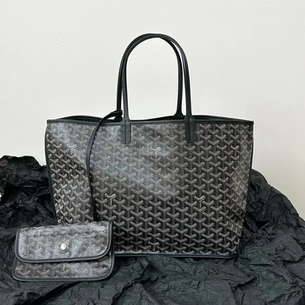 Goyard St Louis PM Tote Bag product photo