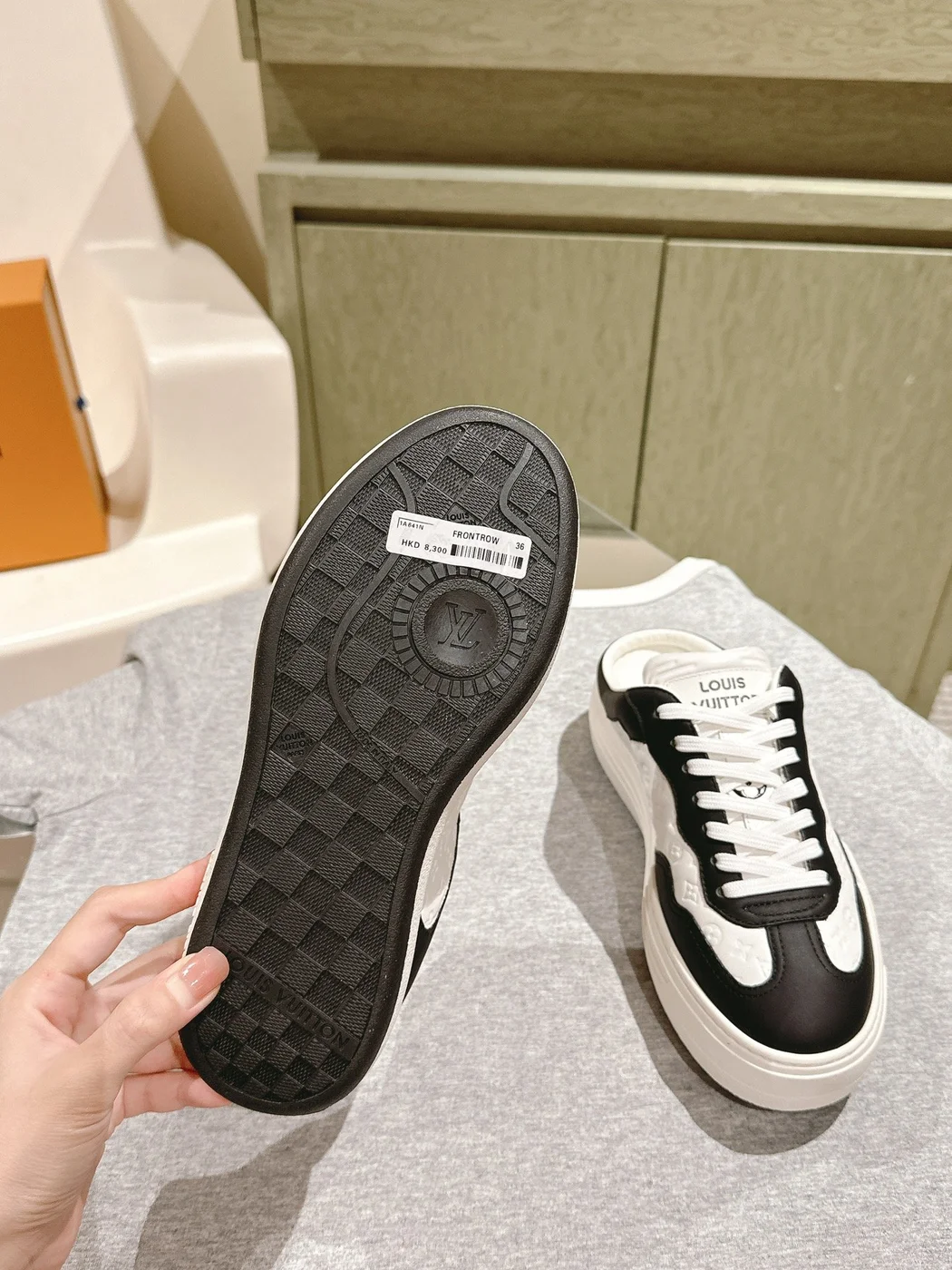 Louis Vuitton Women Black and White Sneakers — Round-Toe Low-Top Style product view 2