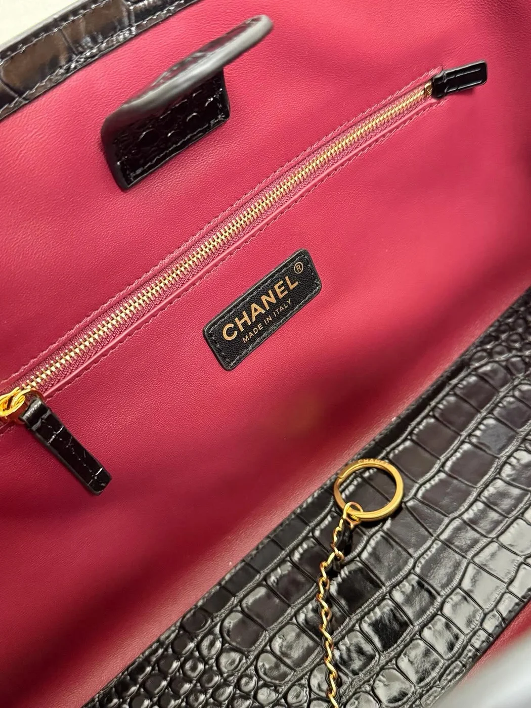 Chanel Tote Bag Crocodile Embossed Calfskin SS26 Collection product view 8