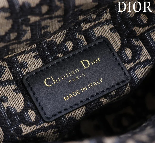 Dior Wicker Top-Handle Bag, 22 cm product view 2