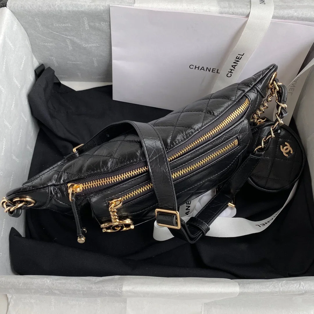 Chanel Bumbag Black Wrinkled Leather Lock Gold Handbags 34x15x6cm product view 4