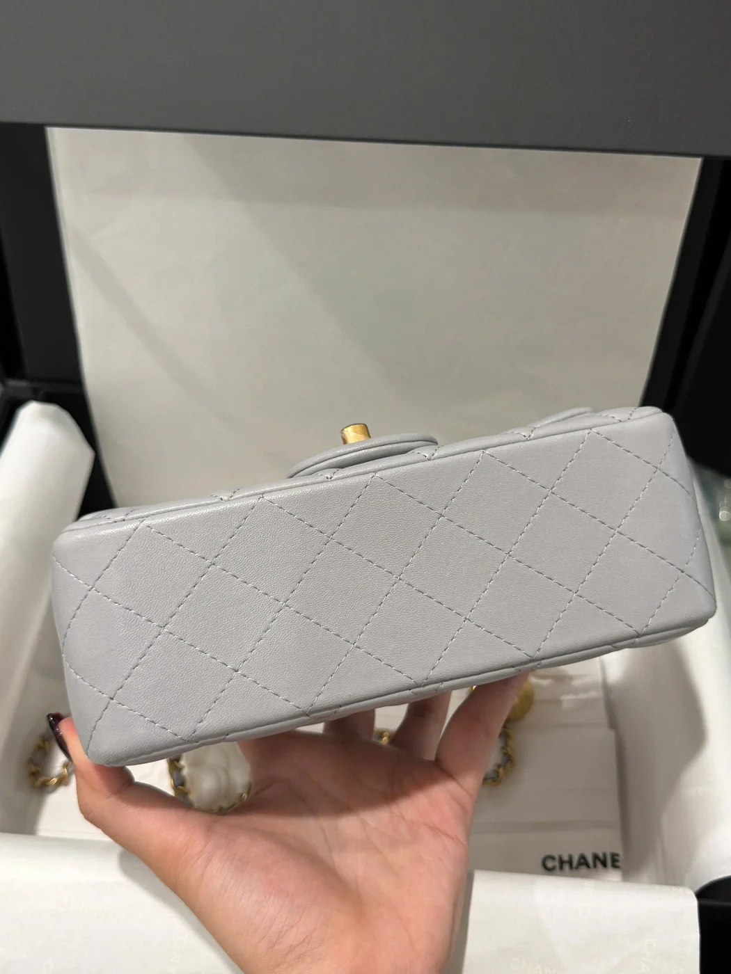 Chanel Classic Woman’s Smooth Leather Grey Handbags 20 cm product view 5