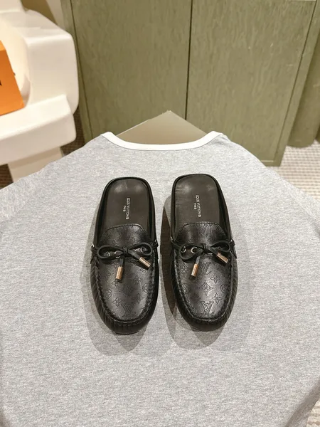 Louis Vuitton Women Black Leather Mules — Bow Detail product photo