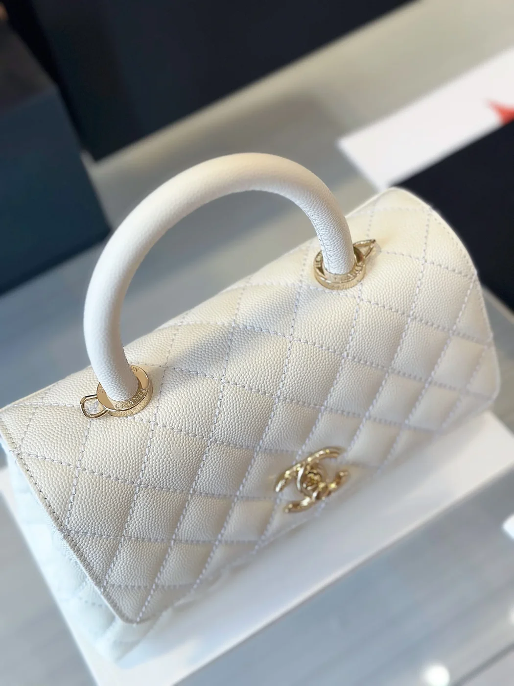 Chanel Small 24 cm Coco Handle in White Caviar Bag product view 4