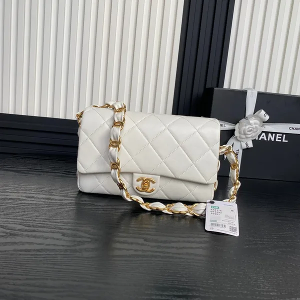 Chanel Medium Flap Bag 26 In White Calfskin Gold Double C Thick Chain product photo