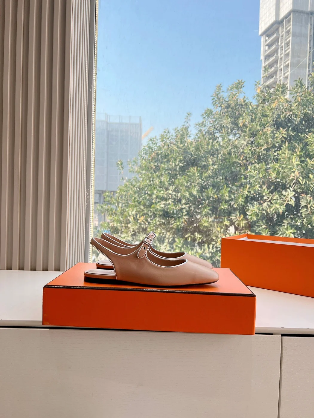 Hermès Women Beige Leather Mary Jane Flats product view 6