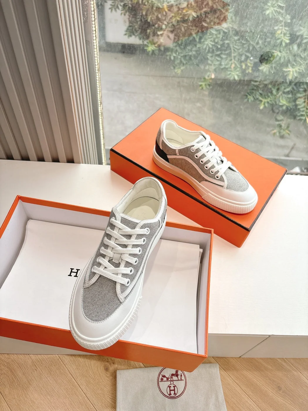 Hermès Women White Gray Mesh Canvas Sneakers product view 3