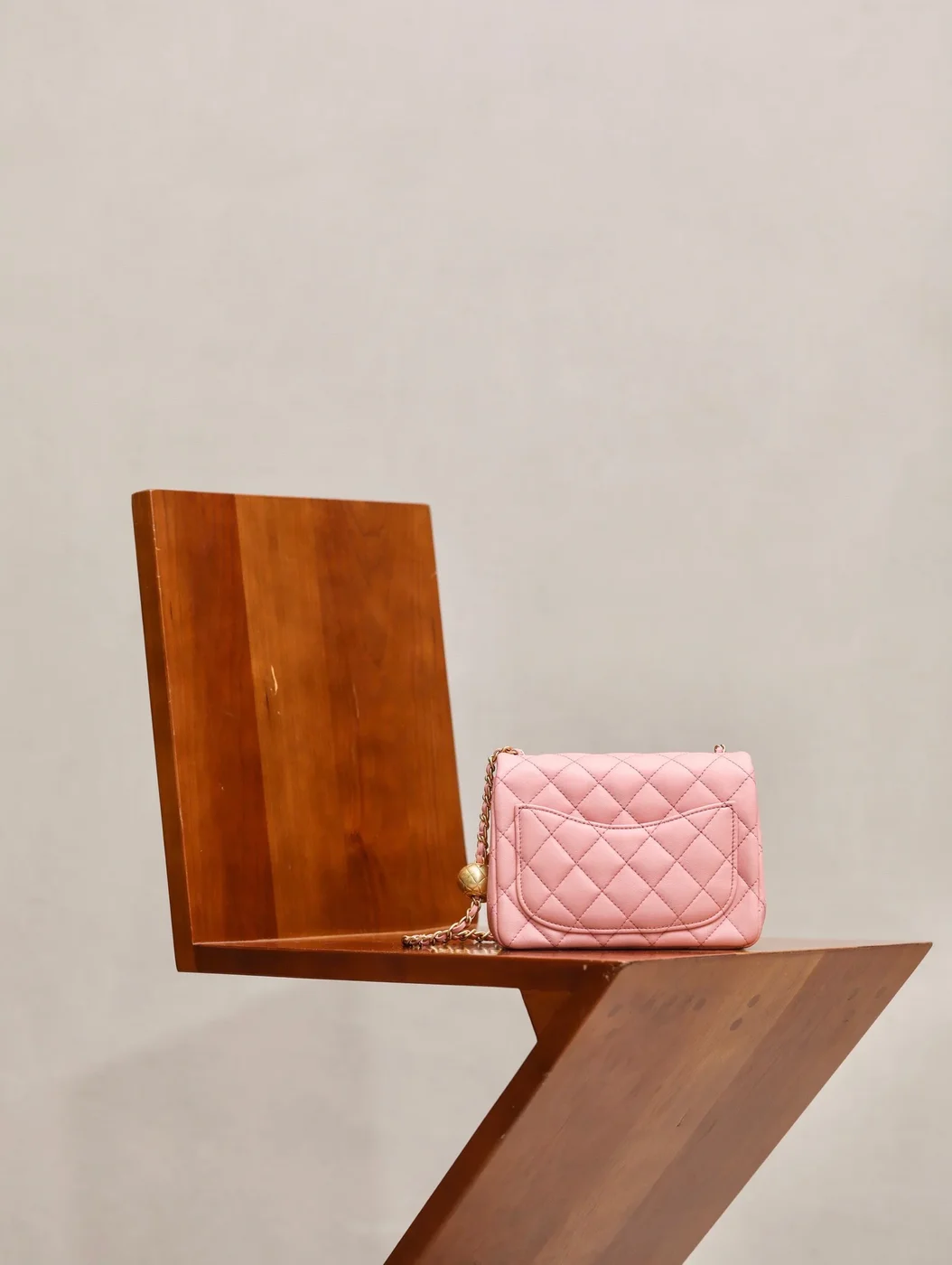 Chanel Classic Flap 18 cm Pink Gold Hardware Bag product view 2