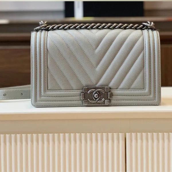 Chanel Boy Medium Handbags Grey Leather With Silver Lock 25 cm product photo