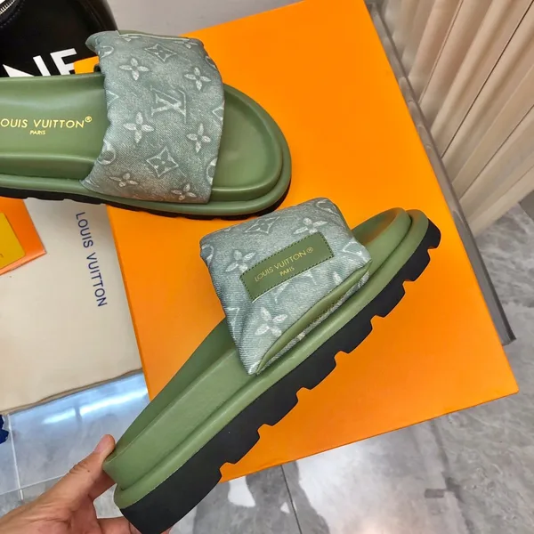 Louis Vuitton Women Green Fabric Strap Rubber Sole Sandals product view 6