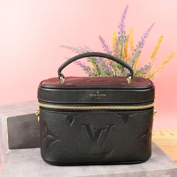 Louis Vuitton Clutch Black Box Handbag 19x13x10cm product photo