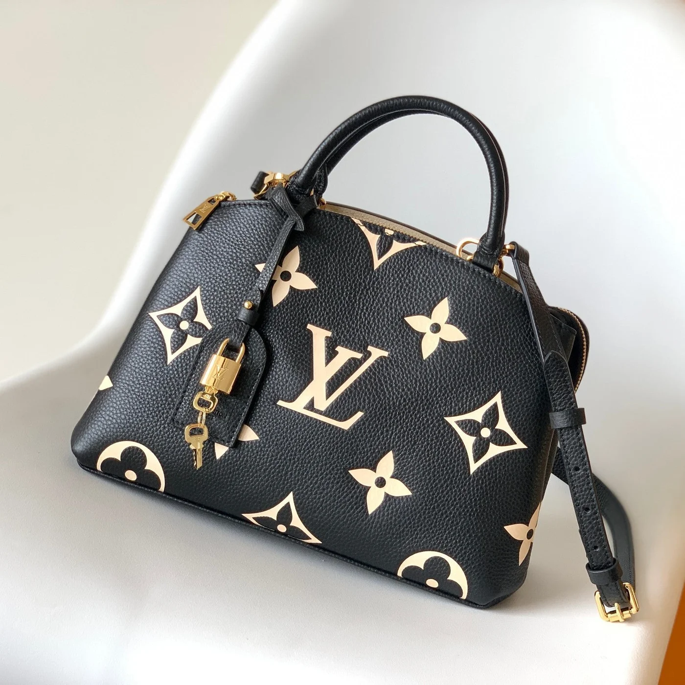 Louis Vuitton Petit Palais PM Medium Shoulder Bag 29 In Black Mix Beige product view 1