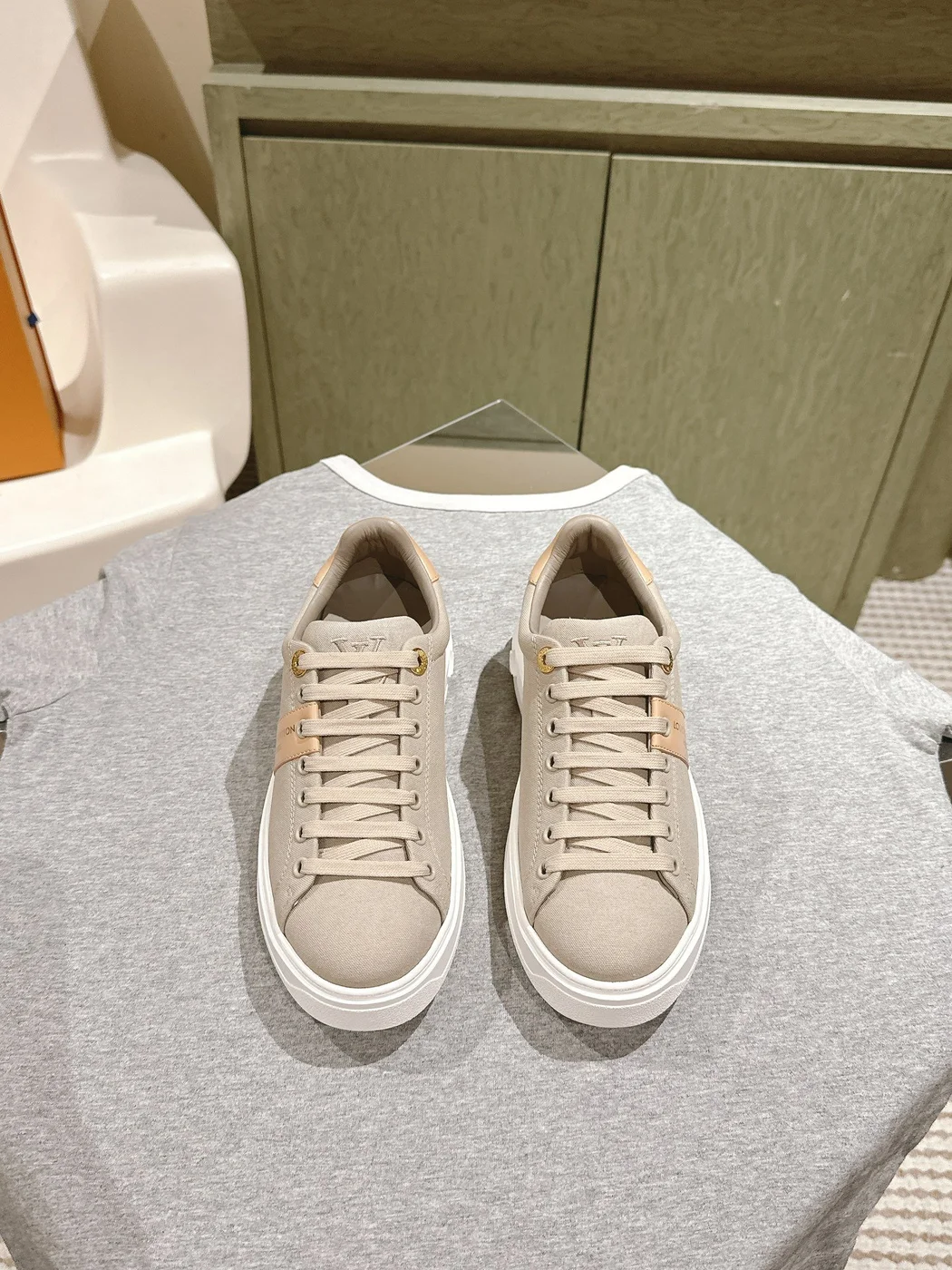 Louis Vuitton Women Beige Canvas Sneakers product view 1