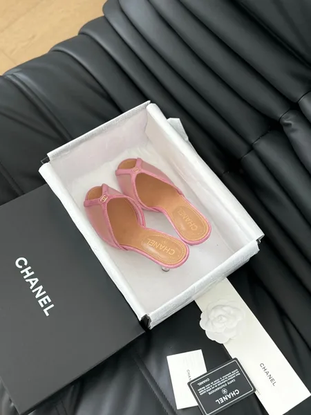 Chanel Women Pink Leather Kitten Heel Mules product photo