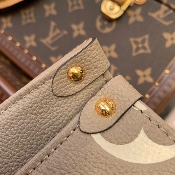 Louis Vuitton Onthego Woman’s Grey Cowhide Leather Handbags 25 cm product view 5