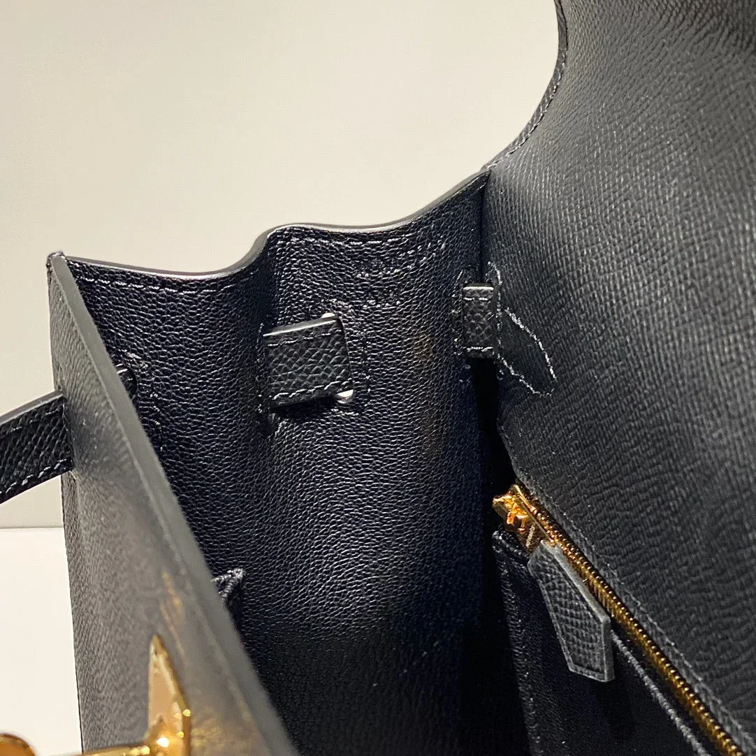 Hermès Kelly 25 Black Epsom Bag with Gold Hardware product view 4