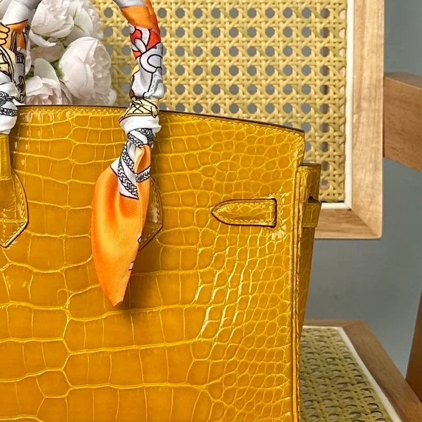 Hermès Birkin 25 cm Amber Yellow Crocodile Leather Silver Hardware Bag product view 4