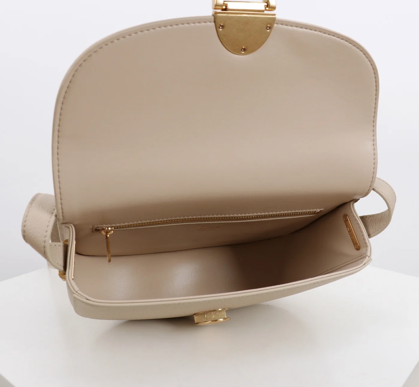 Medium Dior Médaillon Flap Bag — Beige product view 8