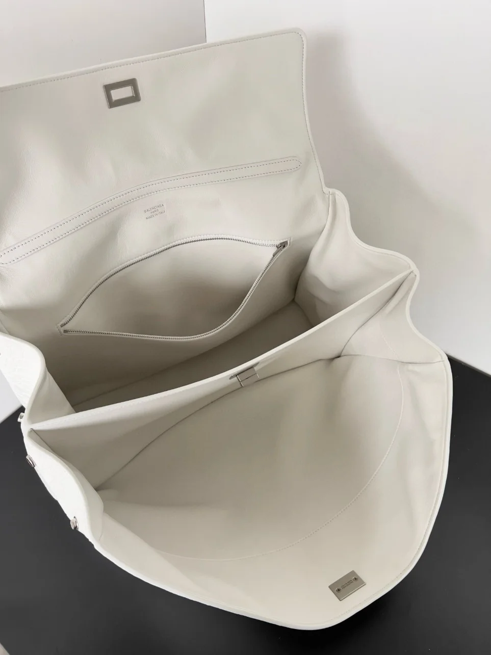 Balenciaga Rodeo Large Bag in White Croc-Embossed Calfskin product view 10